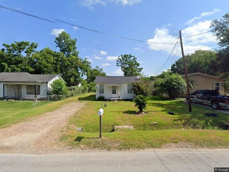1614 Esther Dr, Houston, TX 77088 - photo 1