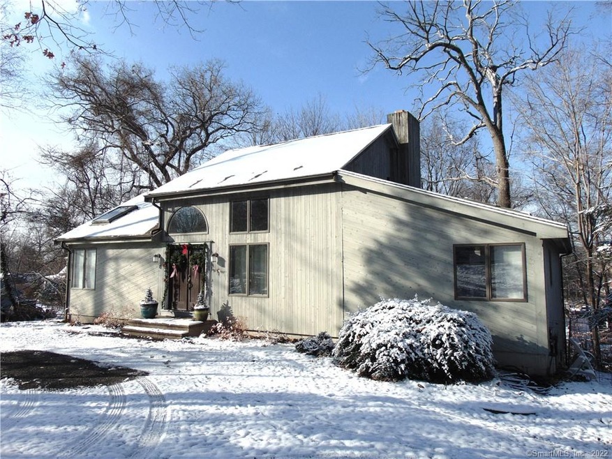 8 Mountain Trail, East Hampton, CT 06424 - photo 1