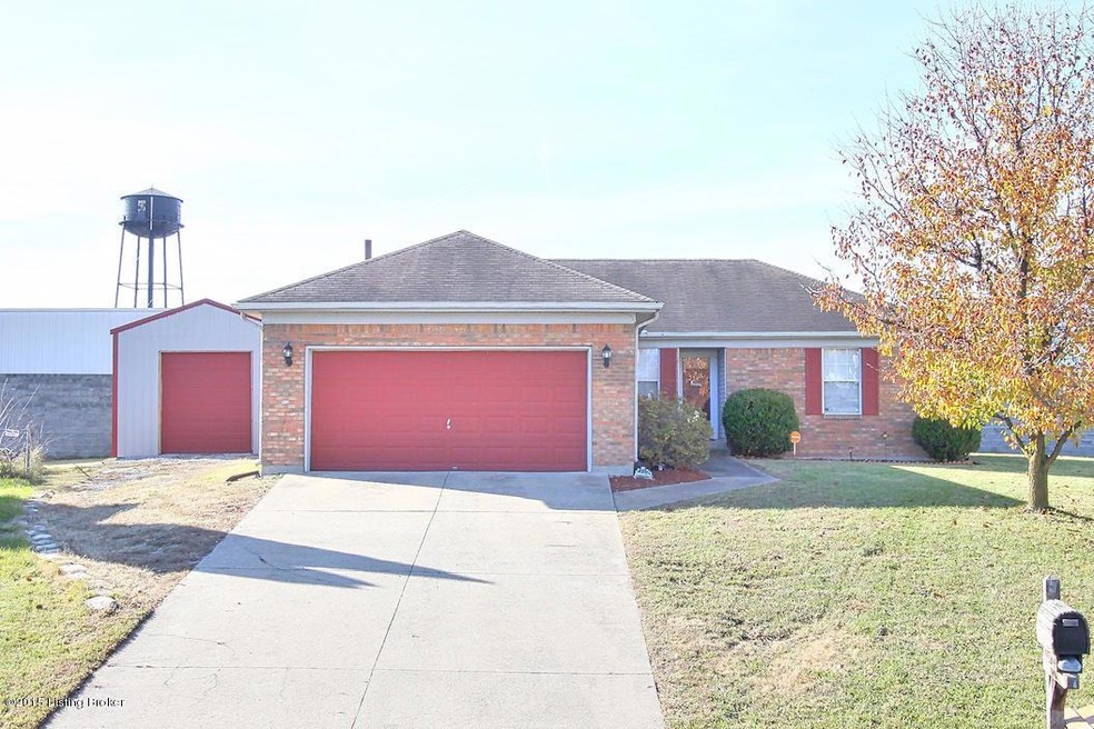 1834 Fall Run Ct, New Albany, IN 47150 - photo 1