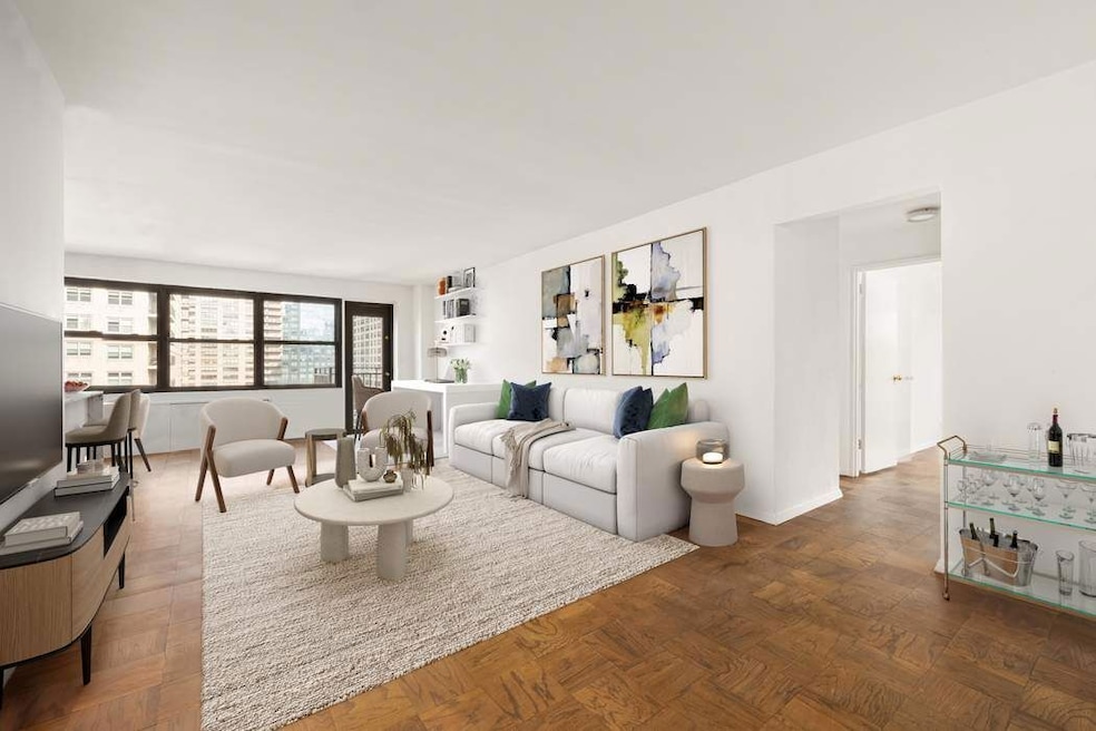 Lincoln Towers unit 18M, New York, NY 10023 - photo 1