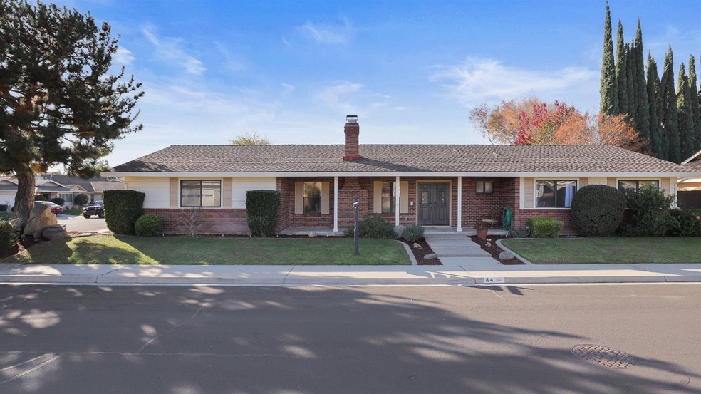 44 Black Pine Way, Oakdale, CA 95361 - photo 1