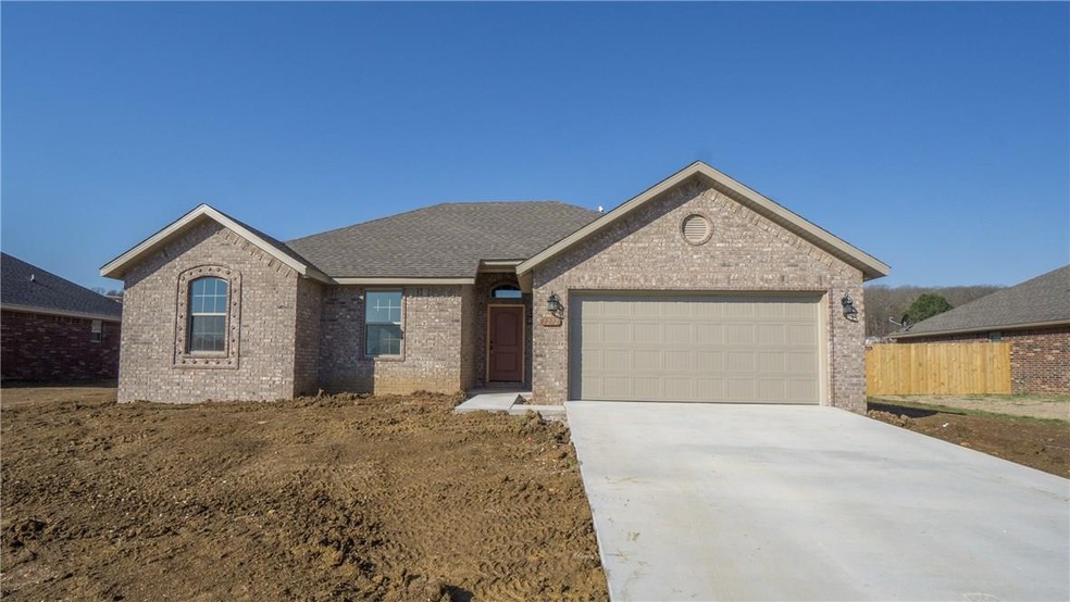 956 Red Oak St, Elkins, AR 72727 - photo 1