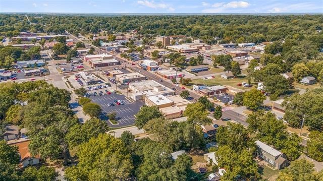 5909 Ballentine St, Shawnee, KS 66203 - photo 1