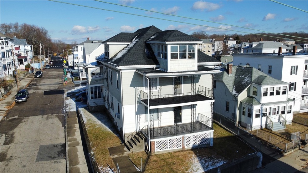 556 Elm St, Woonsocket, RI 02895 - photo 1