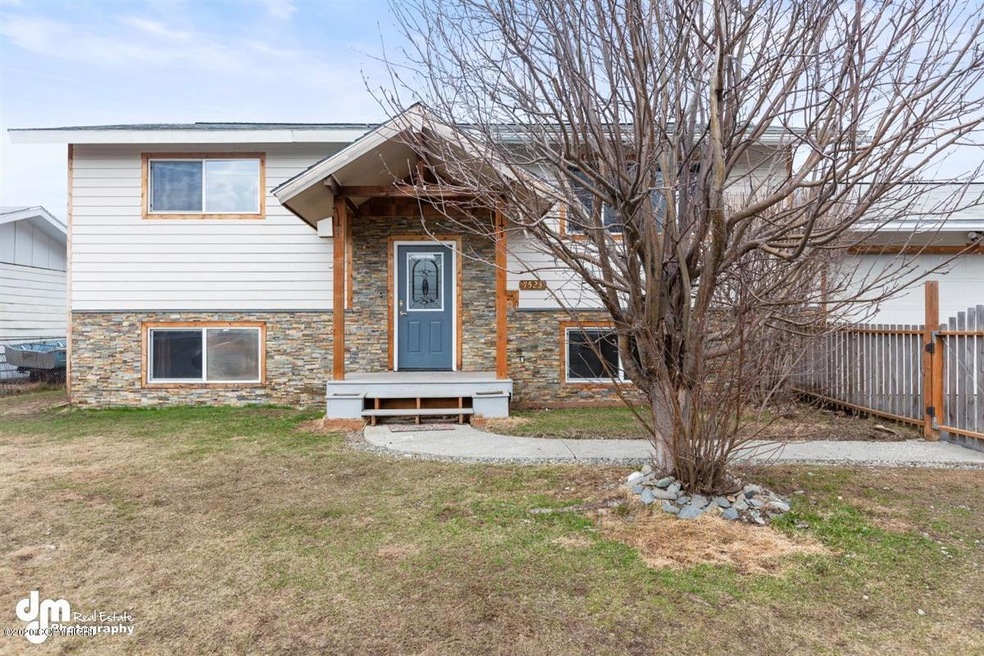 01-Exterior Front MS_4336