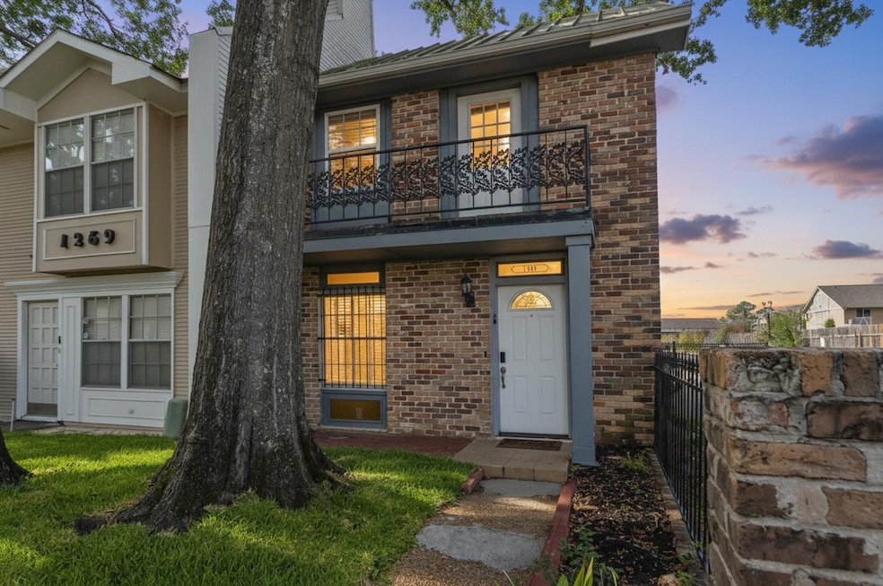 1271 Witte Rd unit 26, Houston, TX 77055 - photo 1