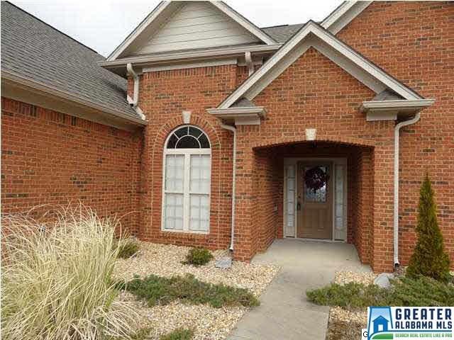 Look at the landscaped yard!