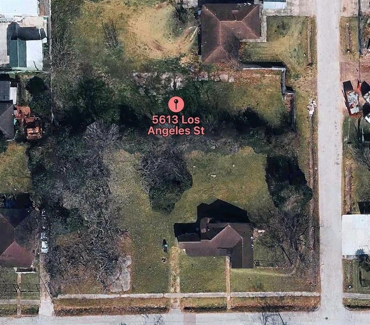 5613 Los Angeles St, Houston, TX 77026 - photo 1