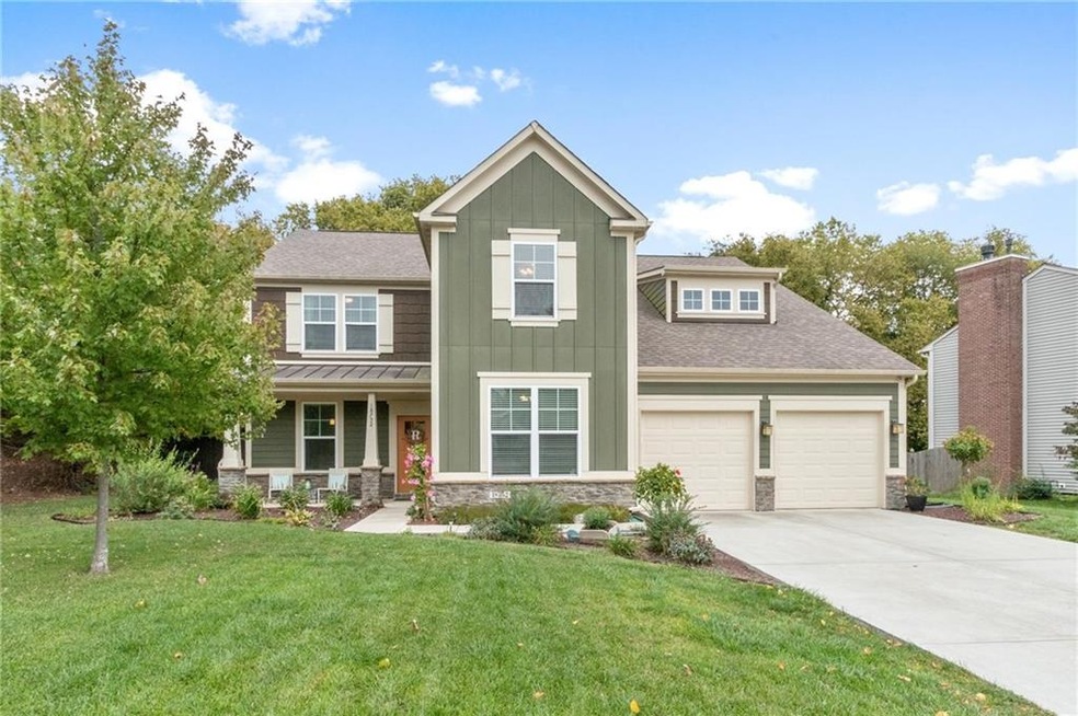 Newer contruction with such great curb appeal!