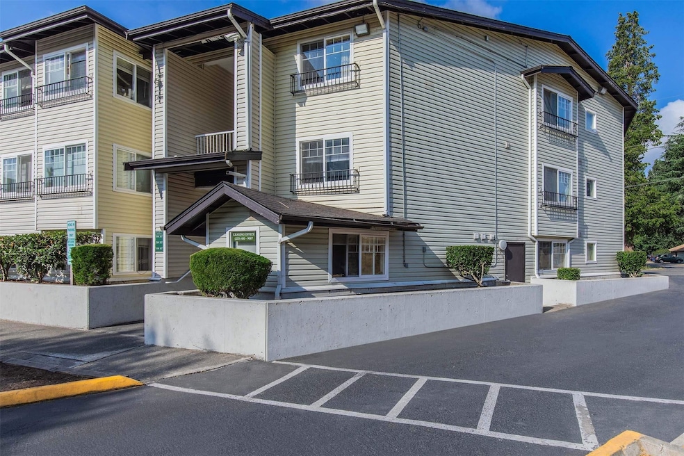 Park Place, Kent, WA 98030 - photo 1