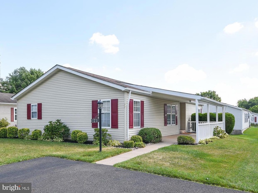 77 Juniper Cir, New Hope, PA 18938 - photo 1