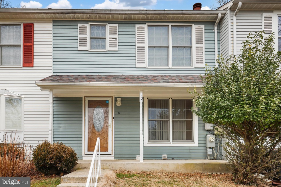 19 Woodbench Ct, Reisterstown, MD 21136 - photo 1