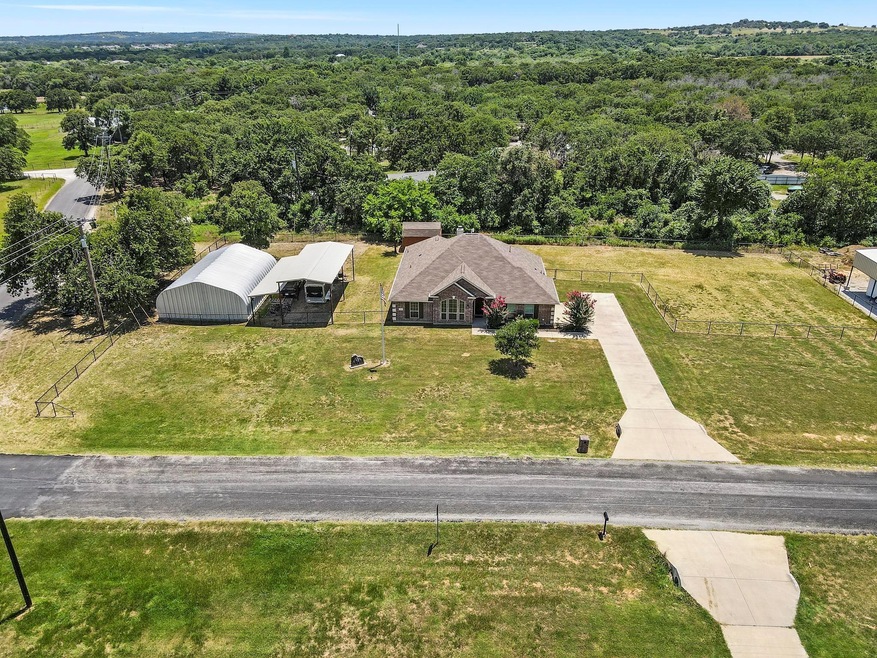 101 Hampton Ln, Springtown, TX 76082 - photo 1