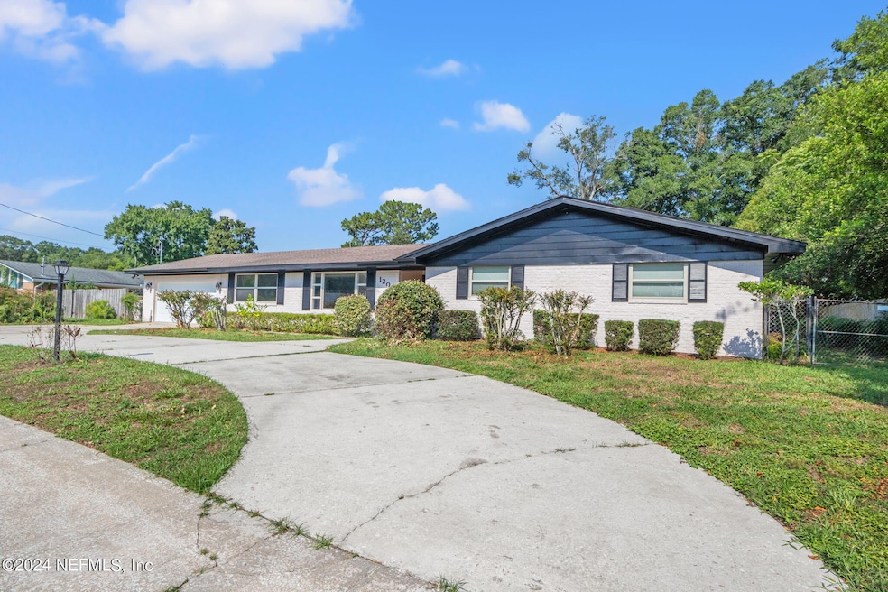 1206 Grove Park Blvd, Jacksonville, FL 32216 - photo 1