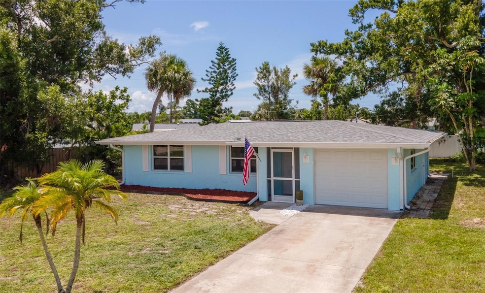 Enjoy this Florida retreat in the heart of Englewood!