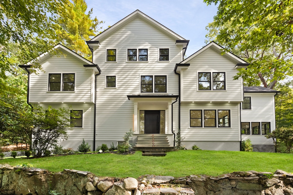 Sold $2,349,000 • Co-Listing Agent