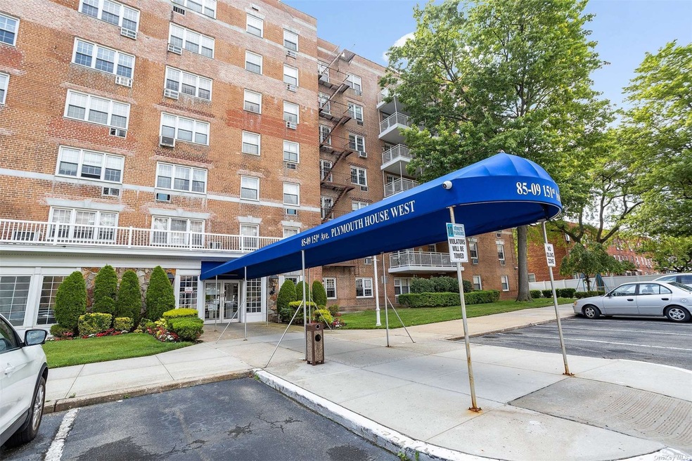 Plymouth House West unit 1H, Howard Beach, NY 11414 - photo 1