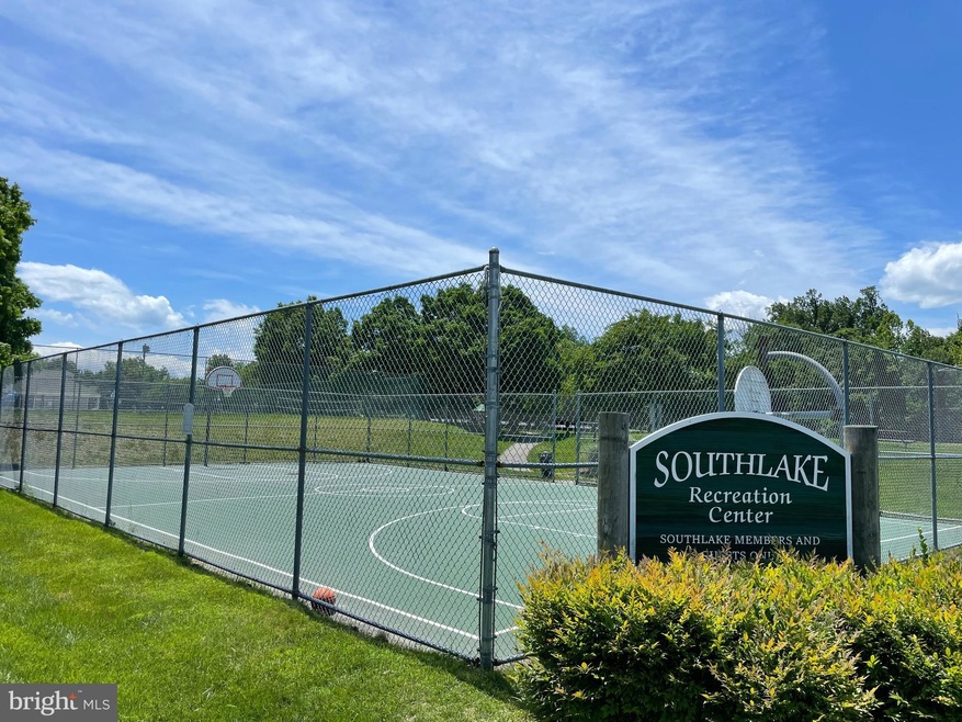 15556 Windward Ct, Dumfries, VA 22025 - photo 1