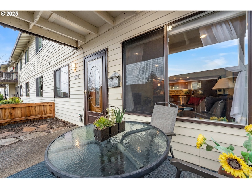 12065 SW King Arthur St unit 15, Portland, OR 97224 - photo 1