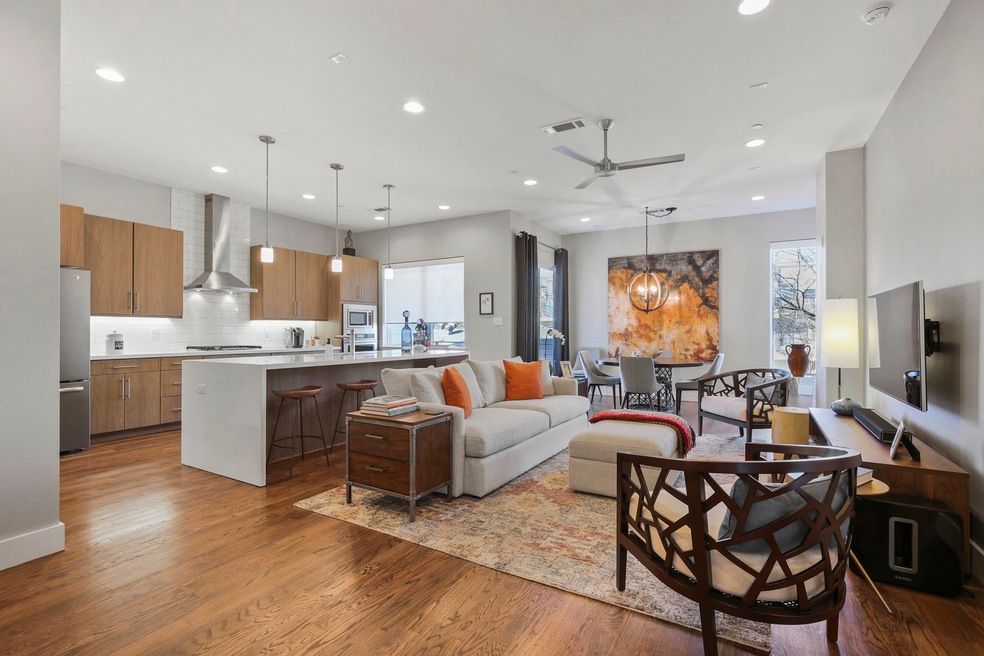 5705 Bryan Pkwy unit 30, Dallas, TX 75206 - photo 1