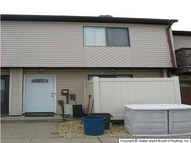 4189 Amboy Rd unit 5, Staten Island, NY 10308 - photo 1