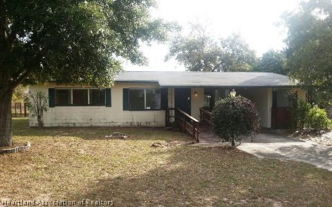 218 E Washingtonia St, Lake Placid, FL 33852 - photo 1