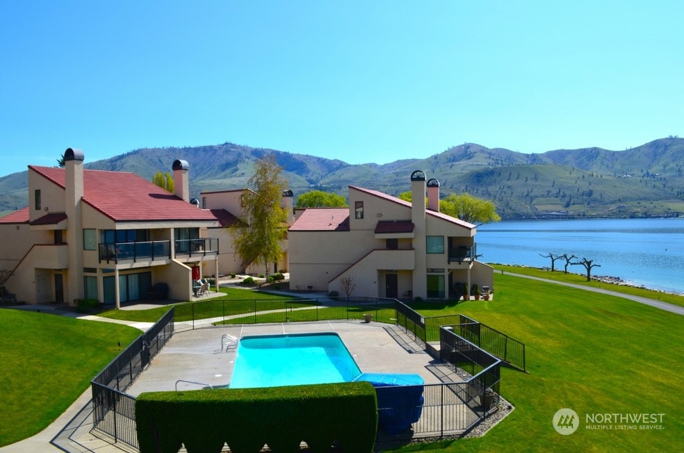 100 Lake Chelan Shores Dr unit 10-5, Chelan, WA 98816 - photo 1