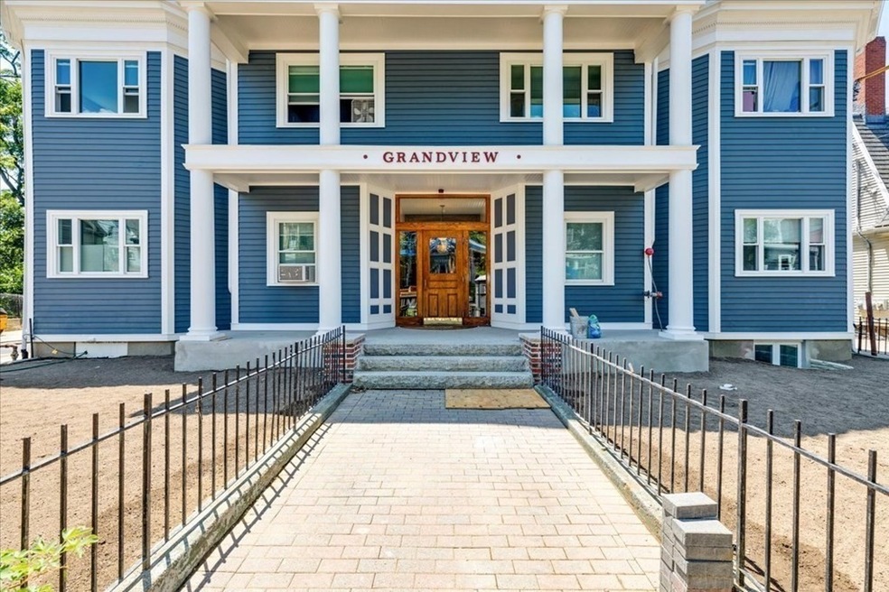 82 Munroe St unit 13, Somerville, MA 02143 - photo 1