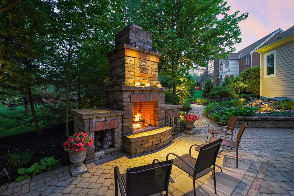 411 Shale Ridge Ct, Powell, OH 43065 - photo 1