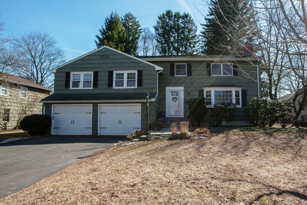 Sold $704,000 • Co-Listing Agent