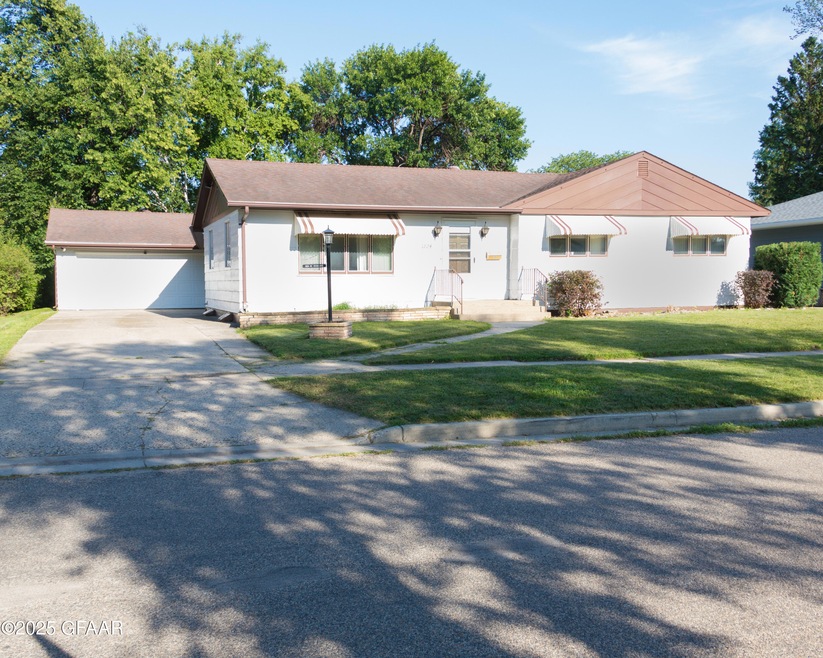 Under Contract $189,000