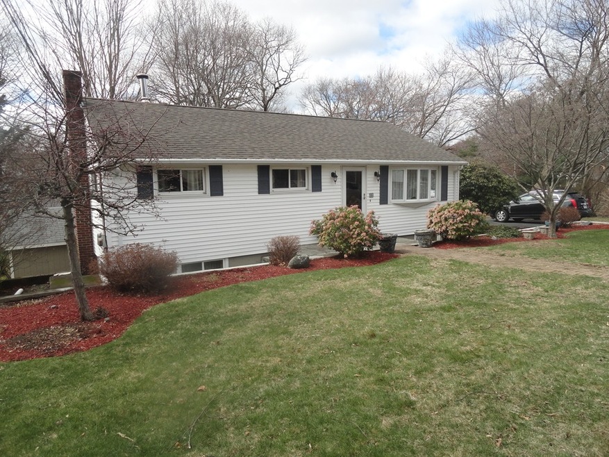 25 Fellsmere Ave, Stoneham, MA 02180 - photo 1