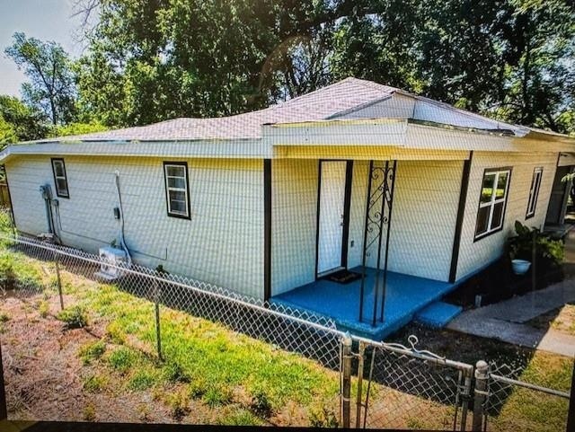 908 St, Duncan, OK 73533 - photo 1