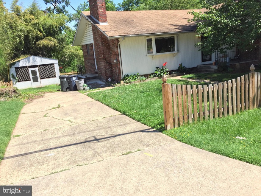 5312 Tilden Rd, Bladensburg, MD 20710 - photo 1