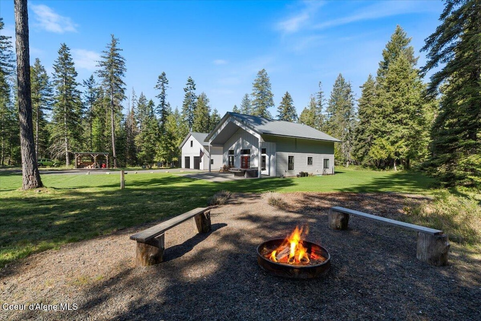 01-Front of home and fire pit
