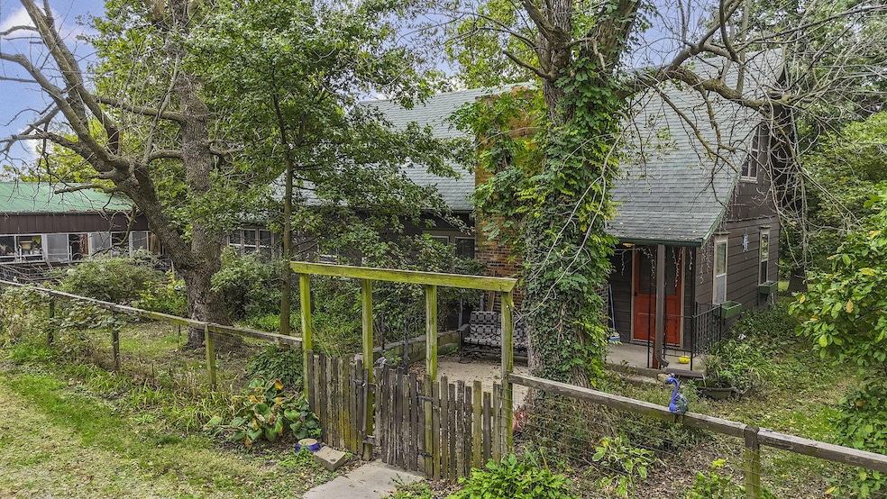 1-web-or-mls-10450 Hwy CC (1)