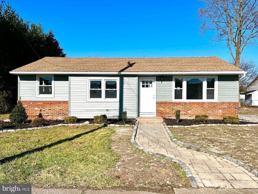 106 Laurel Ave, Sicklerville, NJ 08081 - photo 1