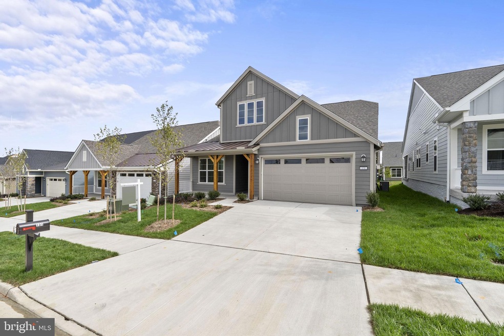 131 Cowbird St, Lake Frederick, VA 22630 - photo 1