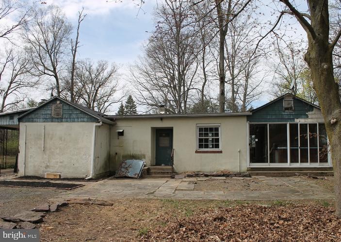 6765 Old Easton Rd, Pipersville, PA 18947 - photo 1