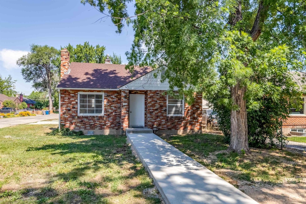 For Sale $385,000 • Co-Listing Agent