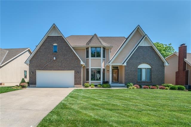 310 SW Marsh Wren St, Lees Summit, MO 64082 - photo 1