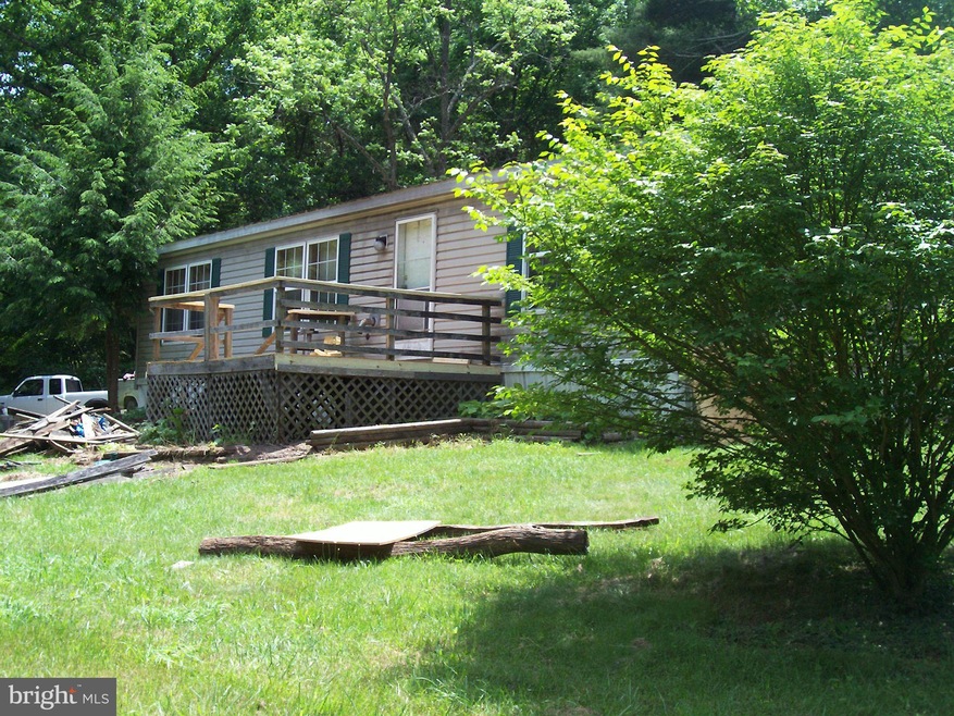 560 Cedar Tree Ln, Moorefield, WV 26836 - photo 1