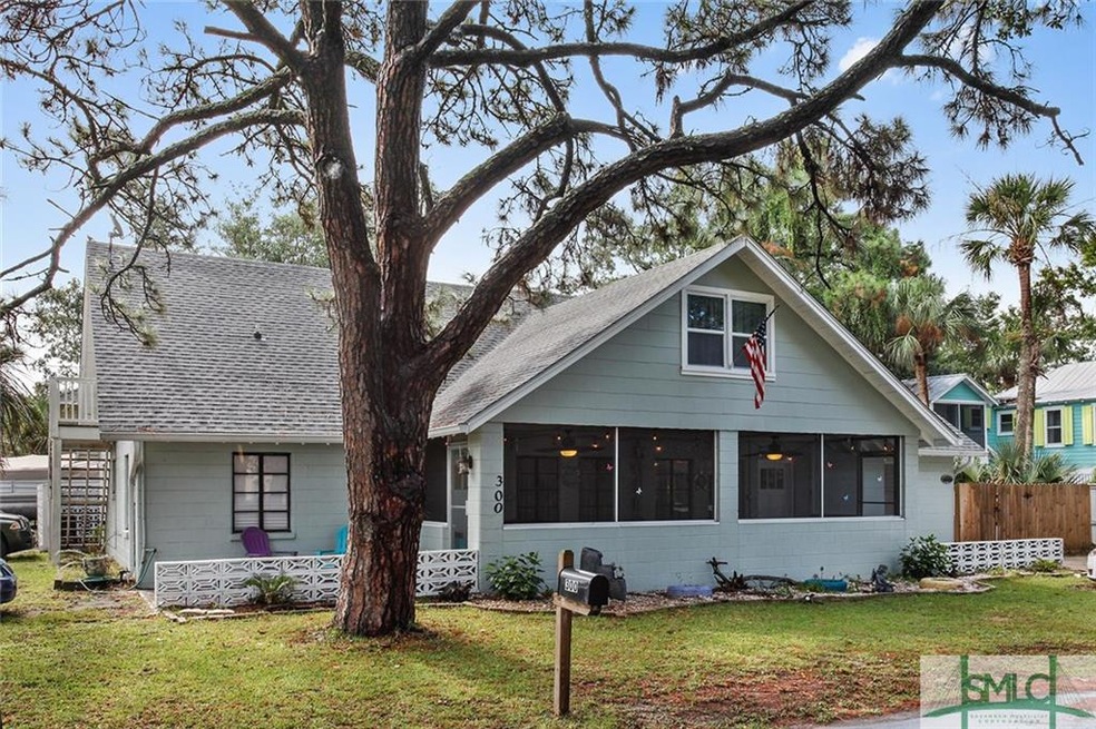 This property could be income producing. It is clo