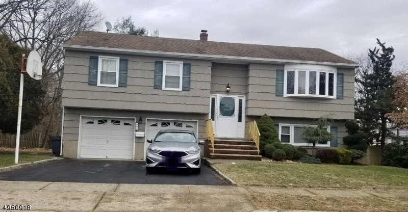 9 Craig Place, Pompton Lakes, NJ 07442 - photo 1