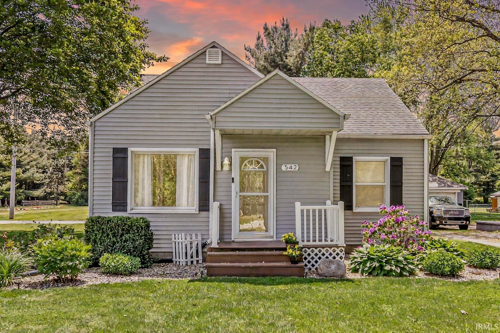 542 E Michigan St, New Carlisle, IN 46552 - photo 1