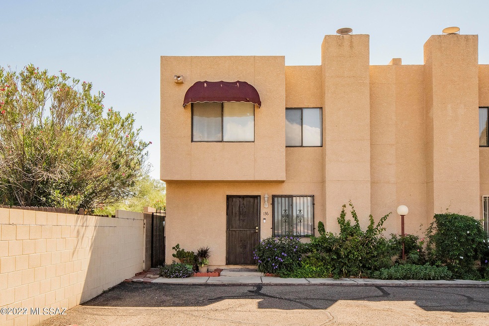 136 E Pastime Rd, Tucson, AZ 85705 - photo 1