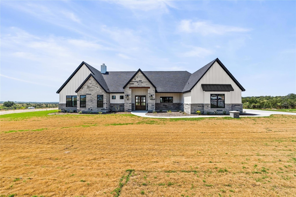 525 Hondo Crossing, Weatherford, TX 76087 - photo 1