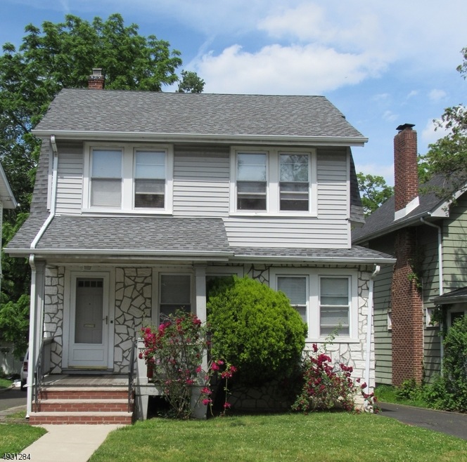 390 Elmwood Ave, East Orange, NJ 07018 - photo 1