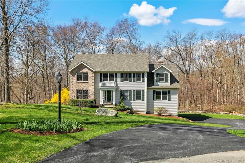 33 Jeremy Dr, New Fairfield, CT 06812 - photo 1