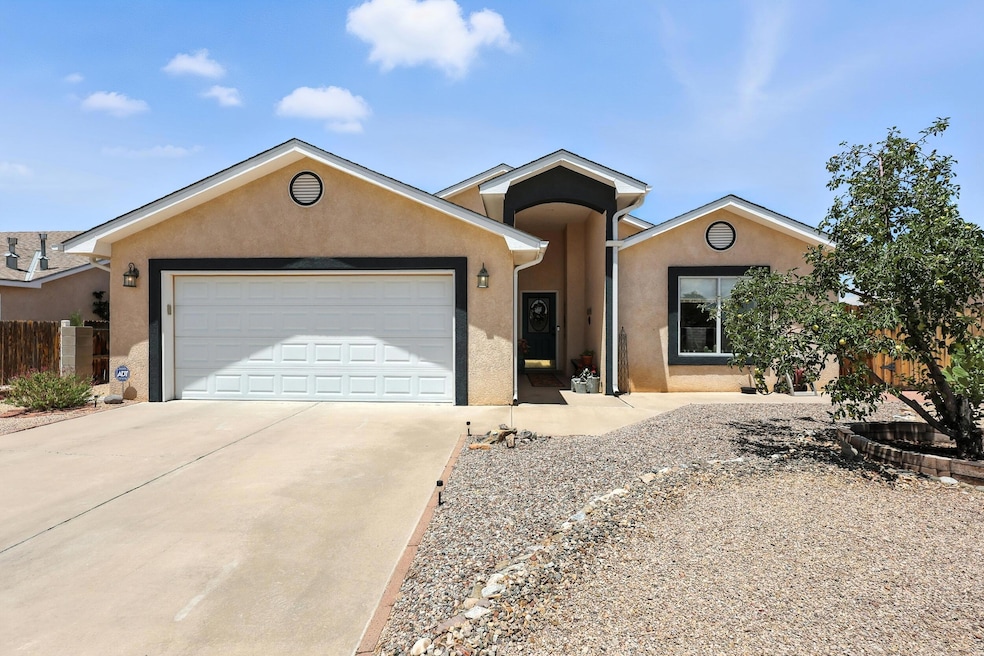 1902 Valley View Dr SW, Los Lunas, NM 87031 - photo 1